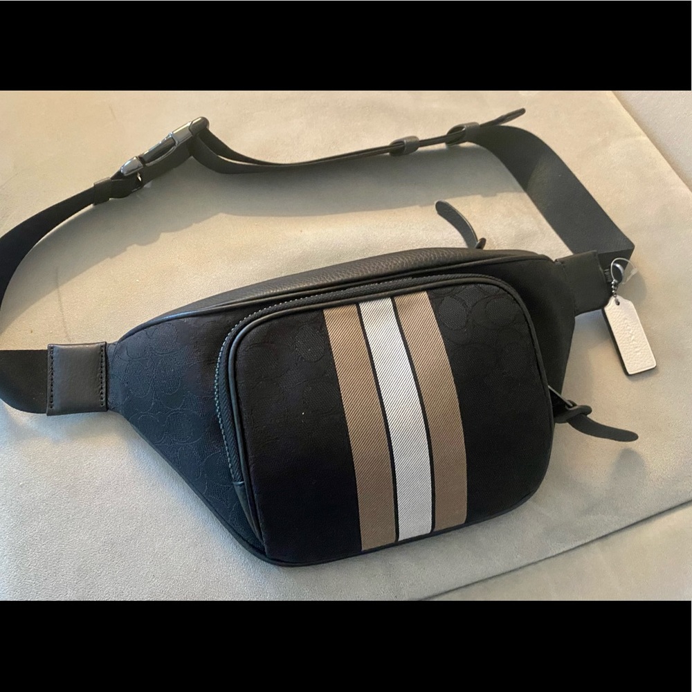 Coach thompson varsity stripe and black leather belt bag. NWOT.
